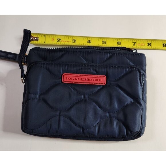 Tommy Hilfiger Wristlet Pouch wallet Zipper Closure Detachable Strap quilted - Picture 6 of 6